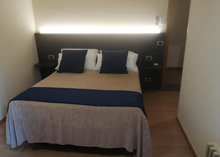 Hotel de 3 estrellas: Hotel Roma